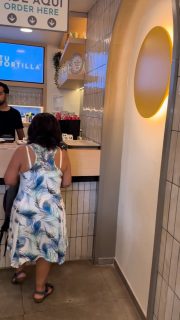 #comidatradicional #tapas #local #restaurante #tortilladepatatas #tutortilla #sevillaciudad #recienhecha #foodlovers