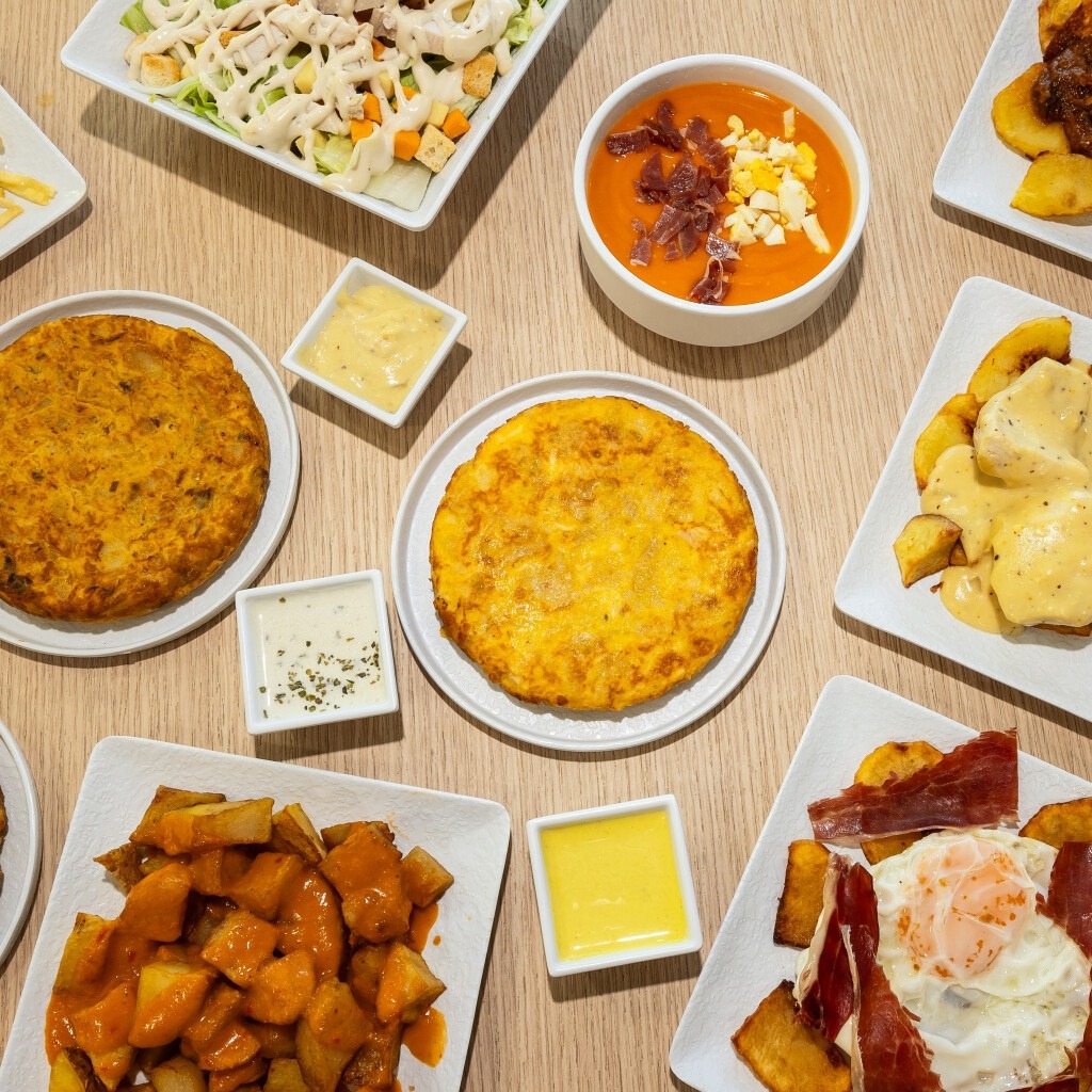 El sitio para comer una deliciosa tortilla acompañada de tapas frías y/o calientes. ¡Os esperamos!